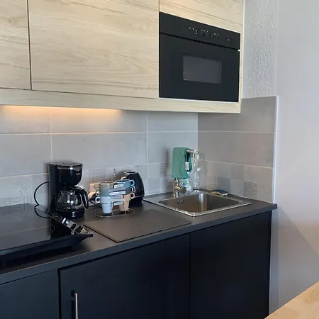 Contemporain - 2/4 Pers - Centre De La Station - Parking Securise - Fr-1-796-60 Apartment Gruissan